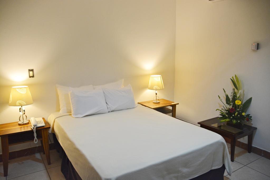Hotel Europeo マナグア エクステリア 写真
