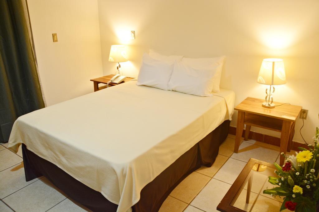 Hotel Europeo マナグア エクステリア 写真